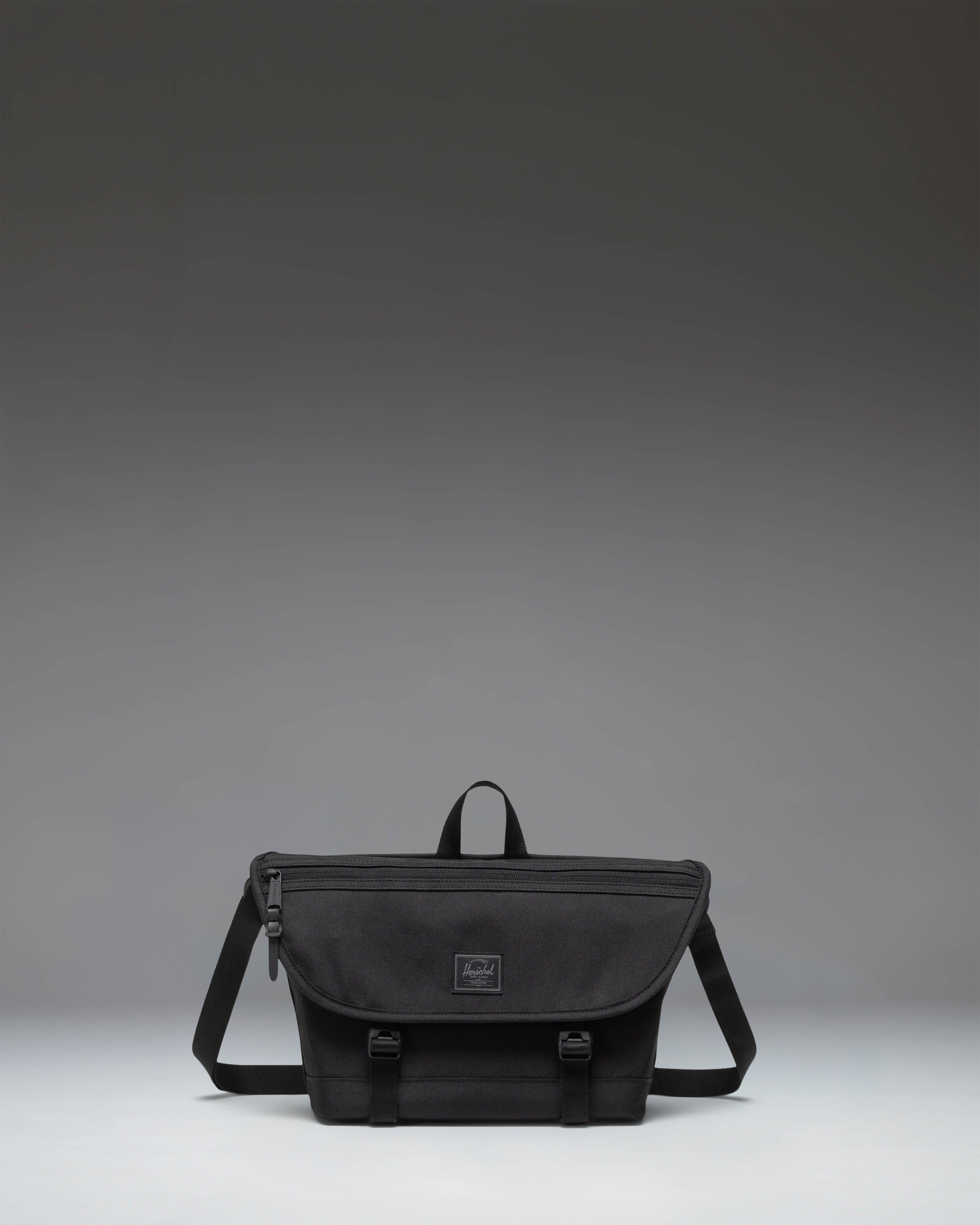 Herschel Supply Co. Cove Messenger Small - Image 7
