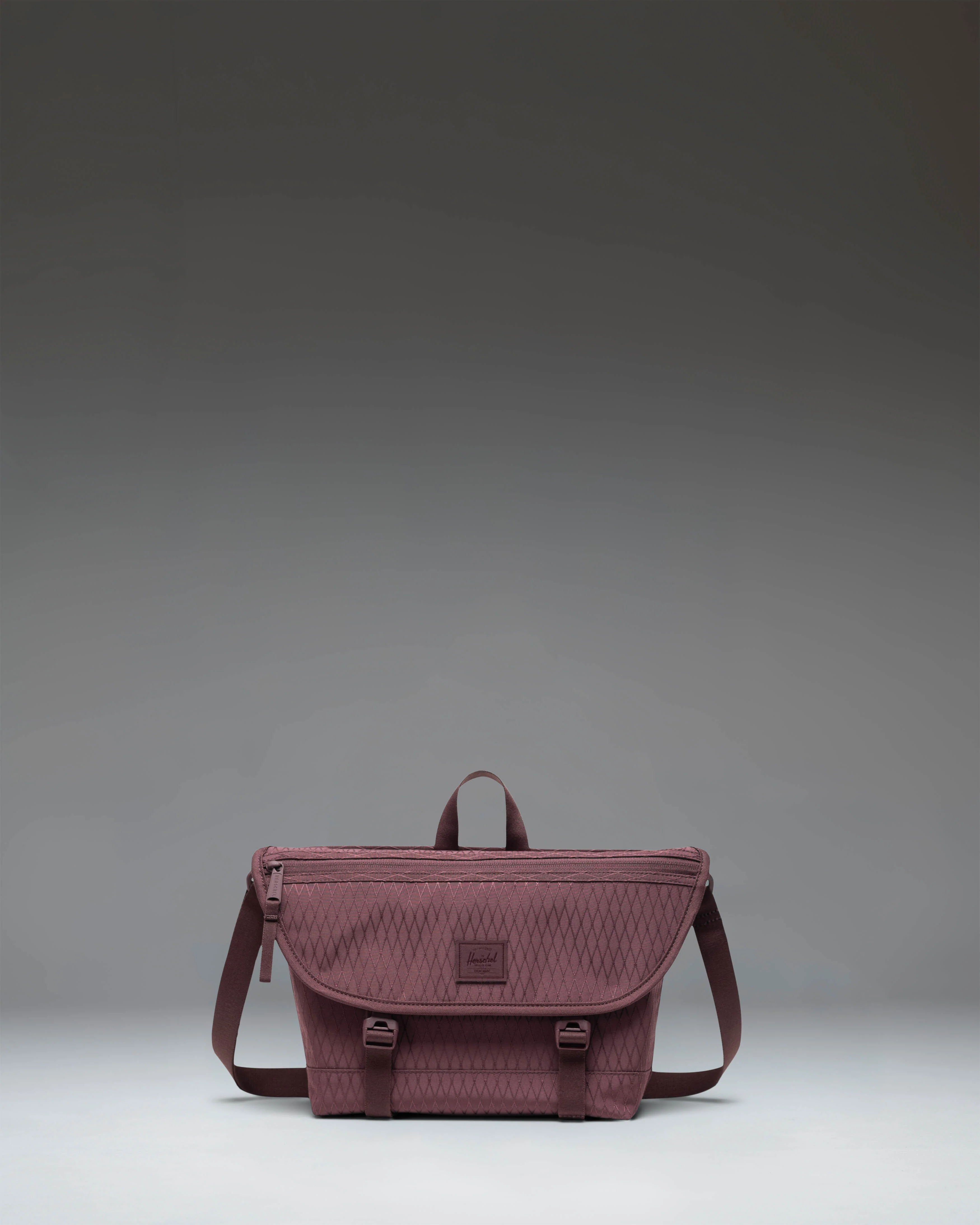 Herschel Supply Co. Cove Messenger Small - Image 10